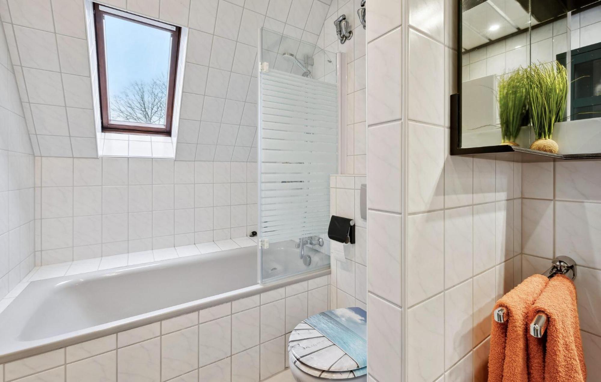Amazing Apartment In Bremerhaven With Kitchen Экстерьер фото